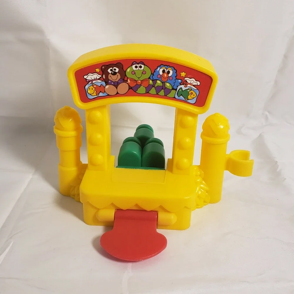 Fisher Price Little People Carnival Fair Fun Park Game Knock Down Bottles